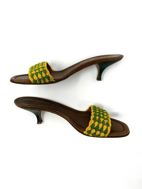 Vintage Prada Green Yellow Crochet Raffia Kitten Heels Slides Sandals 37.5 7.5 - Picture 5 of 10
